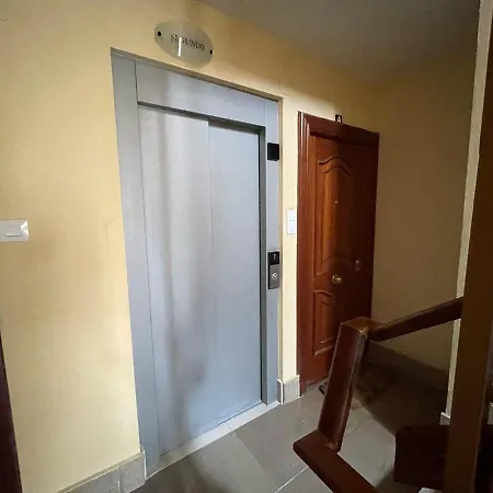 Coqueto En El Centro De